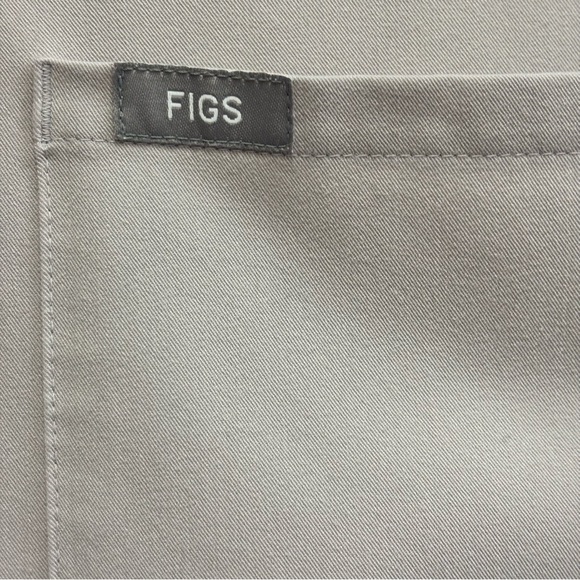 FIGS Women’s Large Scrub Top Gray Taupe V-Neck Technical Collection - Picture 3 of 12